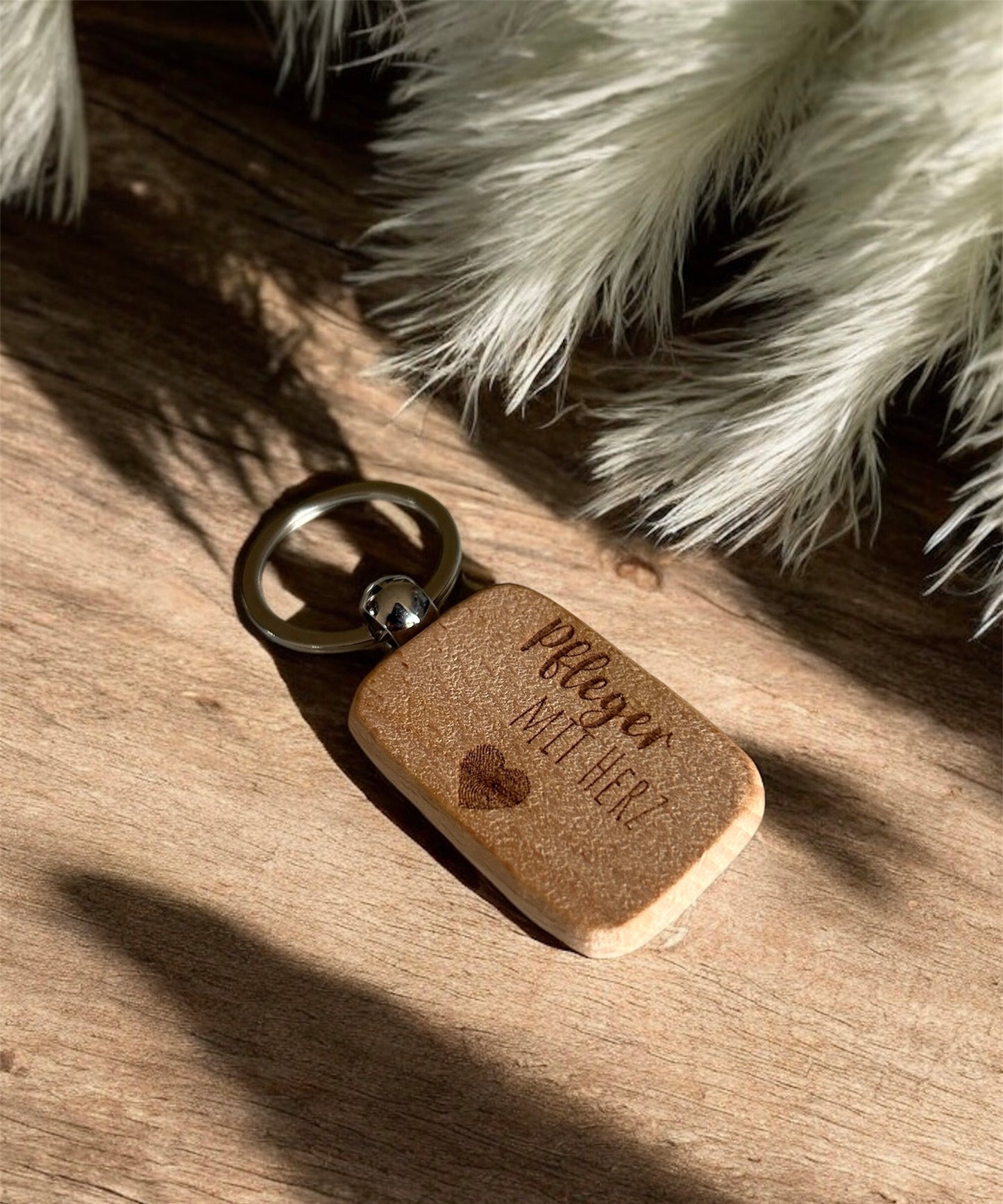 Personalisierbare Schlüsselanhänger aus Buche - Einzigartig und Stilvoll 🌟🔑