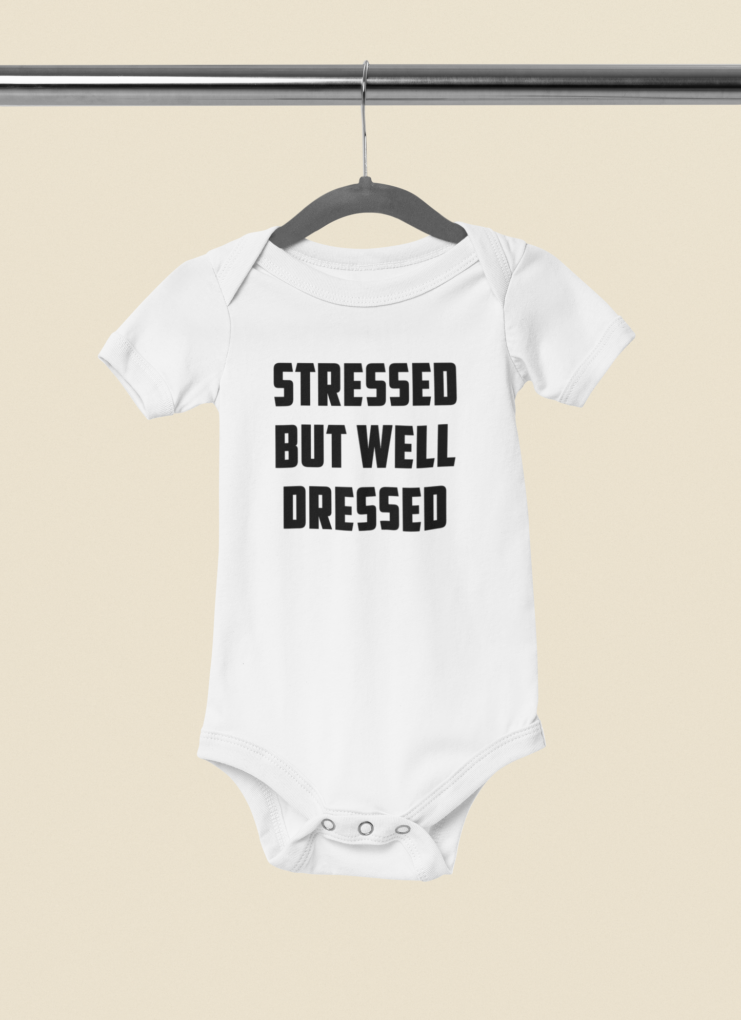 Kurzarm Body "Stressed but well Dressed"